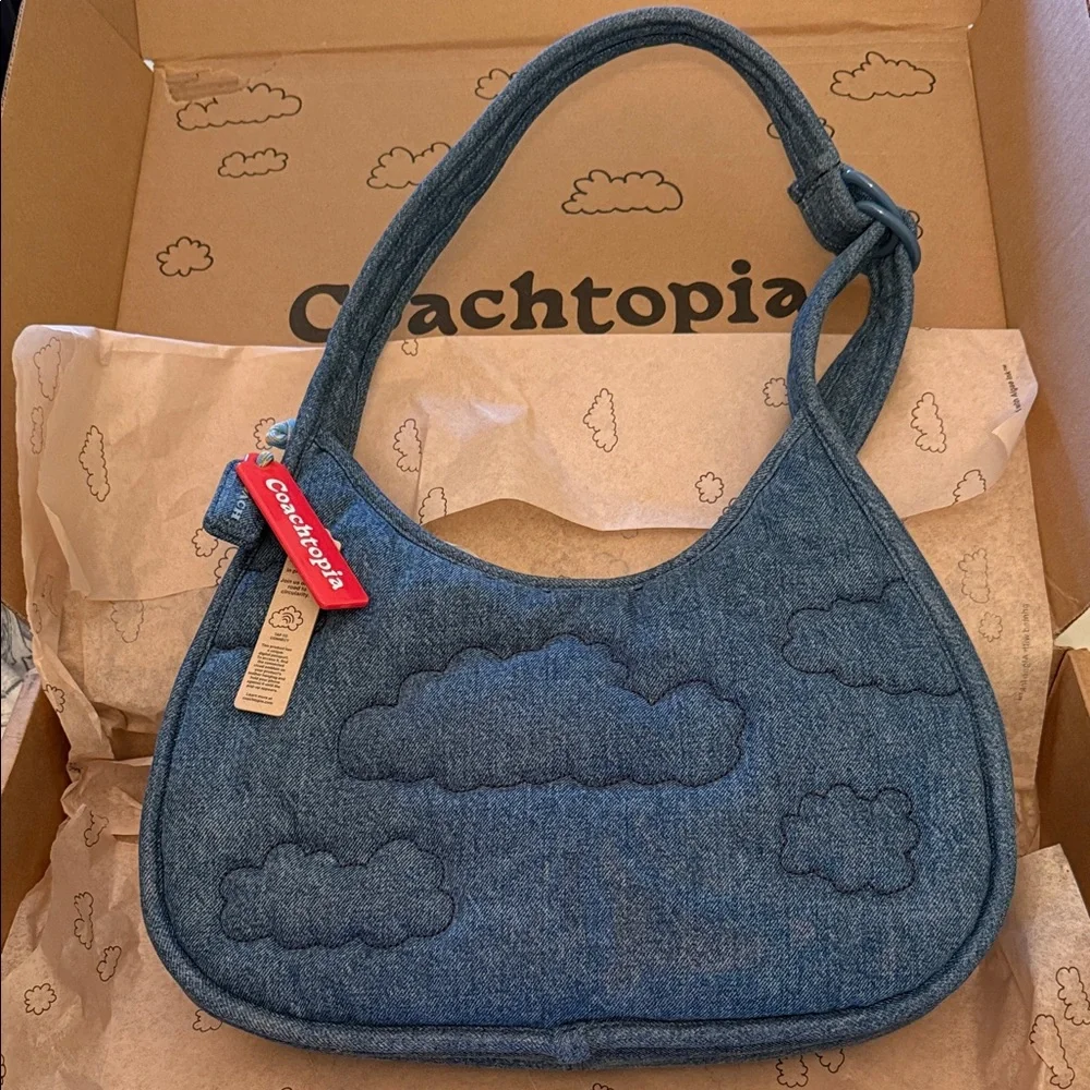 💙Coach NWT Coachtopia Blue Denim Ergo Shoulder Bag With Cloud Quilting - Picture 3 of 6